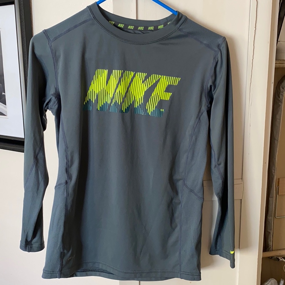 Boys Nike Dri-Fit long sleeve T-shirt